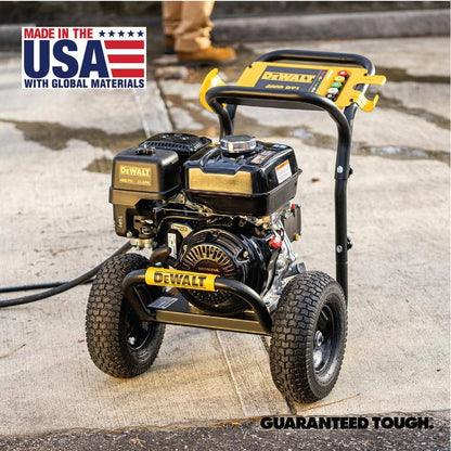 DEWALT 4000 PSI 3.5 GPM Gas Pressure Washer with Honda GX270 Engine, Heavy-Duty Commercial Cold Water Power Cleaner DXPW4035